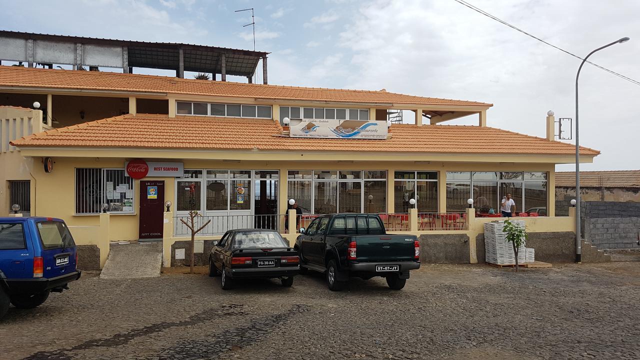 Hotel Ocean View & Restaurante Seafood São Filipe Extérieur photo
