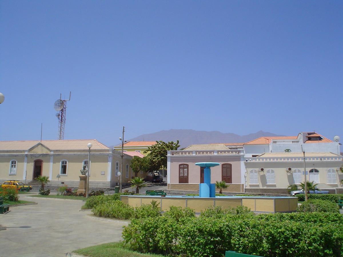 Hotel Ocean View & Restaurante Seafood São Filipe Extérieur photo