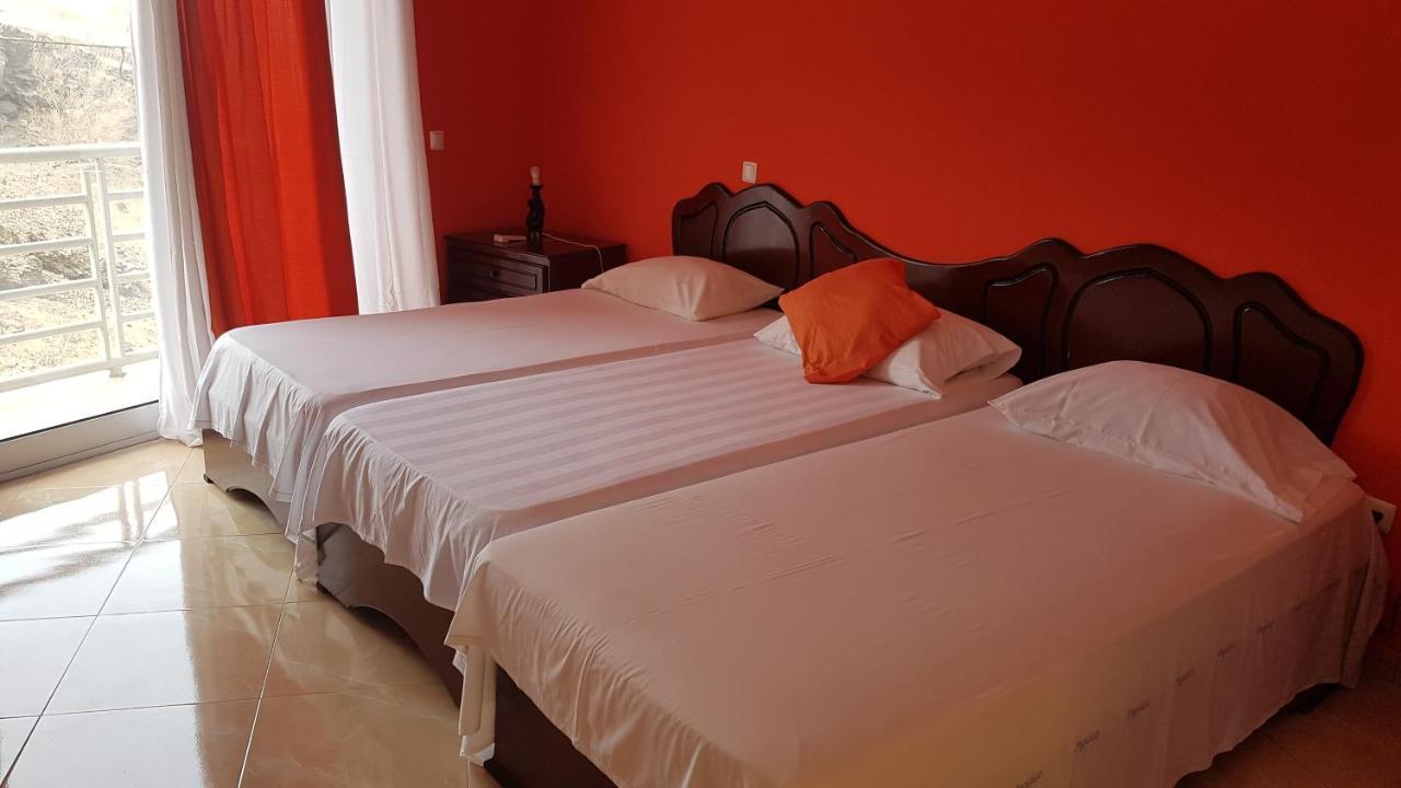 Hotel Ocean View & Restaurante Seafood São Filipe Extérieur photo