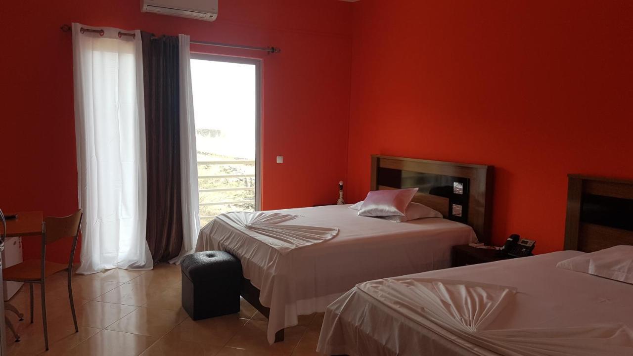 Hotel Ocean View & Restaurante Seafood São Filipe Extérieur photo